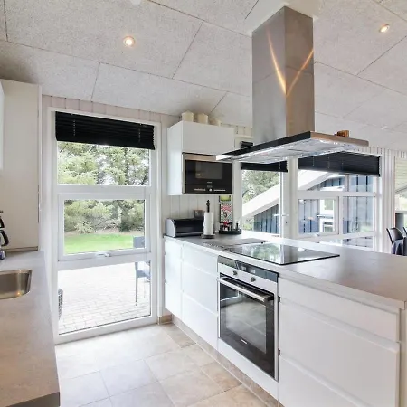Holiday home Herbiorn - 300m From The Sea In Nw Jutland By Interhome *